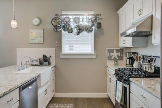 Sand Castle Cottage - Ocean Shores - 1