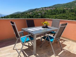 Rock'n'jazz apartment with swimming pool and beautiful sea view - Poljane - 1