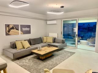 Fab New Flat in Central Athens w/ Acropolis Views - Atene - 7