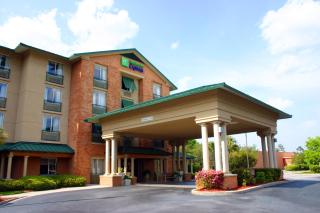 Holiday Inn Express Hotel & Suites Bluffton at Hilton Head Area by IHG - Bluffton - 4