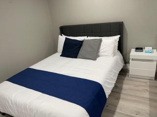 Omeo Suites - Alhambra - 2