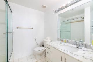 4BR Penthouse with Oceanview at Brickell, Free Parking - 4