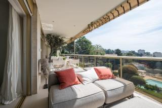 Elegant 3-Room Apartment with Terrace Pool & Island Views - Cannes - 4
