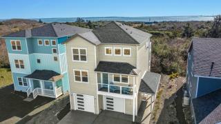 Bella Vista Lighthouse - Ocean Shores - 8