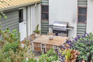 Rosie's Seaview-Lake to ocean view - Merimbula - 7