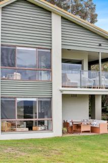 Rosie's Seaview-Lake to ocean view - Merimbula - 8