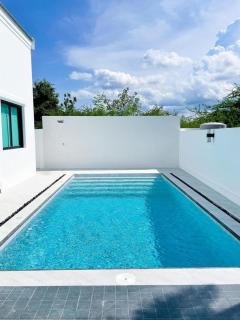 Luxury Nordic Style 3 Bedroom Villa with Pool - 4