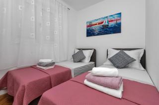 Bruno & Toni Deluxe Apartman - Makarska - 3