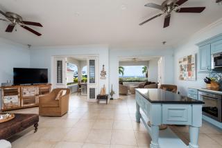 Luxury Seafront 4p large ground floor apartment - 1