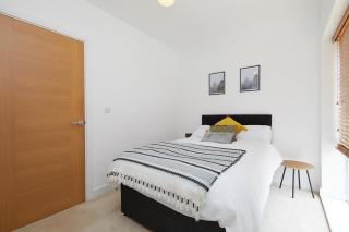 Derby City Base - 2 Bed Near Hospital, Driveway Parking, Garden - 7