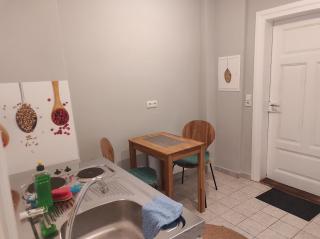 Schöne gemütliche Ferienwohnung am Saaleradweg - Großeutersdorf - 1