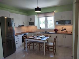 The Bright House a two-storey maisonette in Loutraki - 1