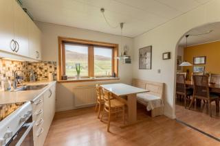 Scenic Village / Nature / Cozy House / 4 BR - Viðareiði - 2