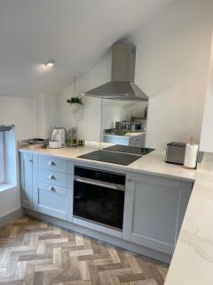 Lees Lookout Holt ,2 bedroom luxury apartment with private parking - Holt - 4