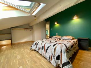 L'Aigle d'or - Vue cité médiévale - 5