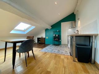 L'Aigle d'or - Vue cité médiévale - 8