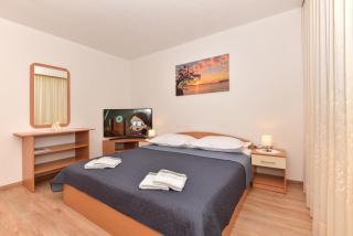 Apartments Vjeko - Makarska - 1