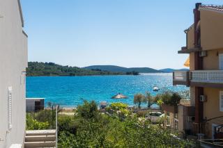 Apartments Goran near the beach - Srima - 9