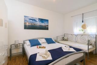 Apartments Mare Trogir - Trogir - 4