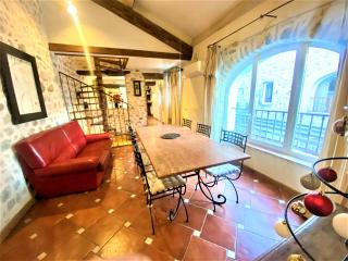 GITE DE GROUPE 9ch ou 3 GITES Indépendants de 3ch - PATIO et PISCINE INTERIEURE CHAUFFEE TOUTE L'ANNEE - Vallon-Pont-dʼArc - 1