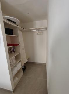Precioso apartamento de 2 habitaciones recién reformado en Benidorm - Benidorm - 2