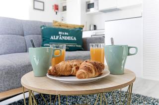 Stylish Flat W/ Gym & Parking by LovelyStay - Oporto - 8