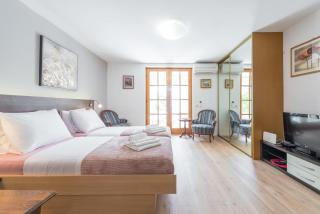 Sunshine Place Apartments - 2