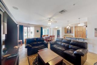 The Sanctuary - Penthouse Paradise 402A - 5