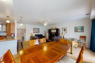 The Sanctuary - Penthouse Paradise 402A - 2