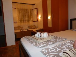 Apartments Aleksic - Sutomore - 7