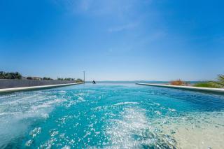 JamC Dream Familientraum direkt am Meer mit beheiztem Pool - 1