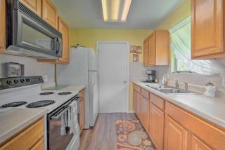 Docks and Balcony Peaceful River Abode in Dunnellon - 2