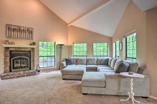 Beaver Lake Retreat with Deck and Private Hot Tub - Garfield - 8