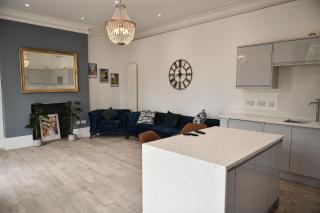 Victoria Colonnade Aparthotel - Leamington Spa - 1