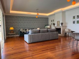 Casa Roc Madeira - 5 Bedrooms - Ocean and City Views - Private Heated Pool - 6
