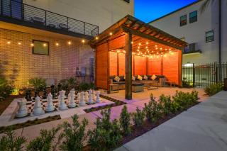 Stunning New Construction Villa with Modern Design - New Orleans - 8