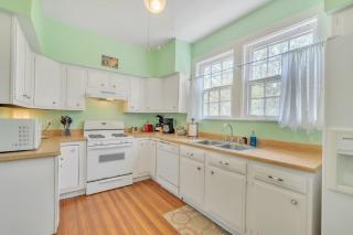 Manor and Mutts #2 cottage - 6