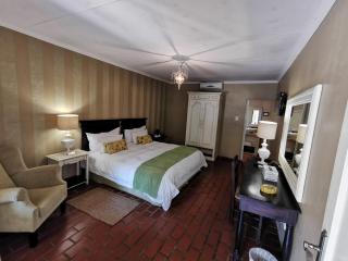 Pecan Manor - Hartbeespoort - 7