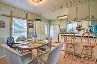 Quaint Country Cottage - Boat, Golf and Explore! - 4