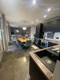 La reine appartement pour deux personnes avec magnifique vue et jacuzzi - Gérardmer - 9