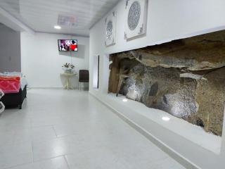 La Casa de La Piedra - 1