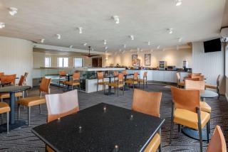 Best Western Plus Oswego Hotel and Conference Center - Oswego - 7