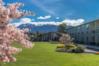 Distinction Te Anau Hotel & Villas - Te Anau - 0