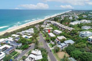 Andari Apartment 2, Sunshine Beach, Beachfront Street and just steps to Surf-club - Sunshine Beach - 7