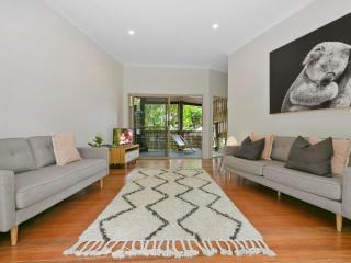 18 Adams St The Beach Shack fabulous location close to the beach - 8