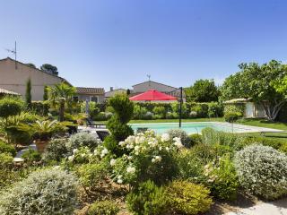 Charmante Villa à Eygalière avec Piscine, Jardin Arboré et Climatisation - FR-1-599-19 - Eygalières - 3