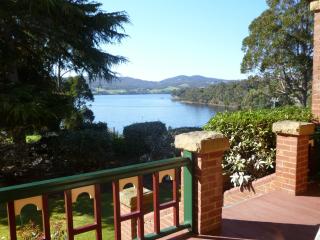 Donalea Bed and Breakfast & Riverview Apartment - Castle Forbes Bay - 0