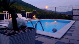 Holiday House White Hill - 2