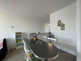 Appartement rénové à neuf, 4 couchages, balcon ensoleillé, parking privé, proche plage et commerces - FR-1-224C-173 - Saint-Hilaire-de-Riez - 4