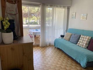 Studio cabine climatisé, plage à 2 pas, 4 couchages, parking privé - FR-1-250-193 - Le Grau-du-Roi - 6